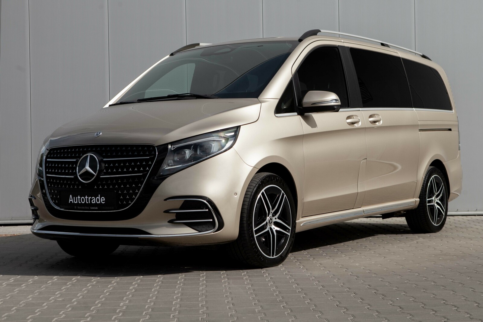 Mercedes-Benz V 250