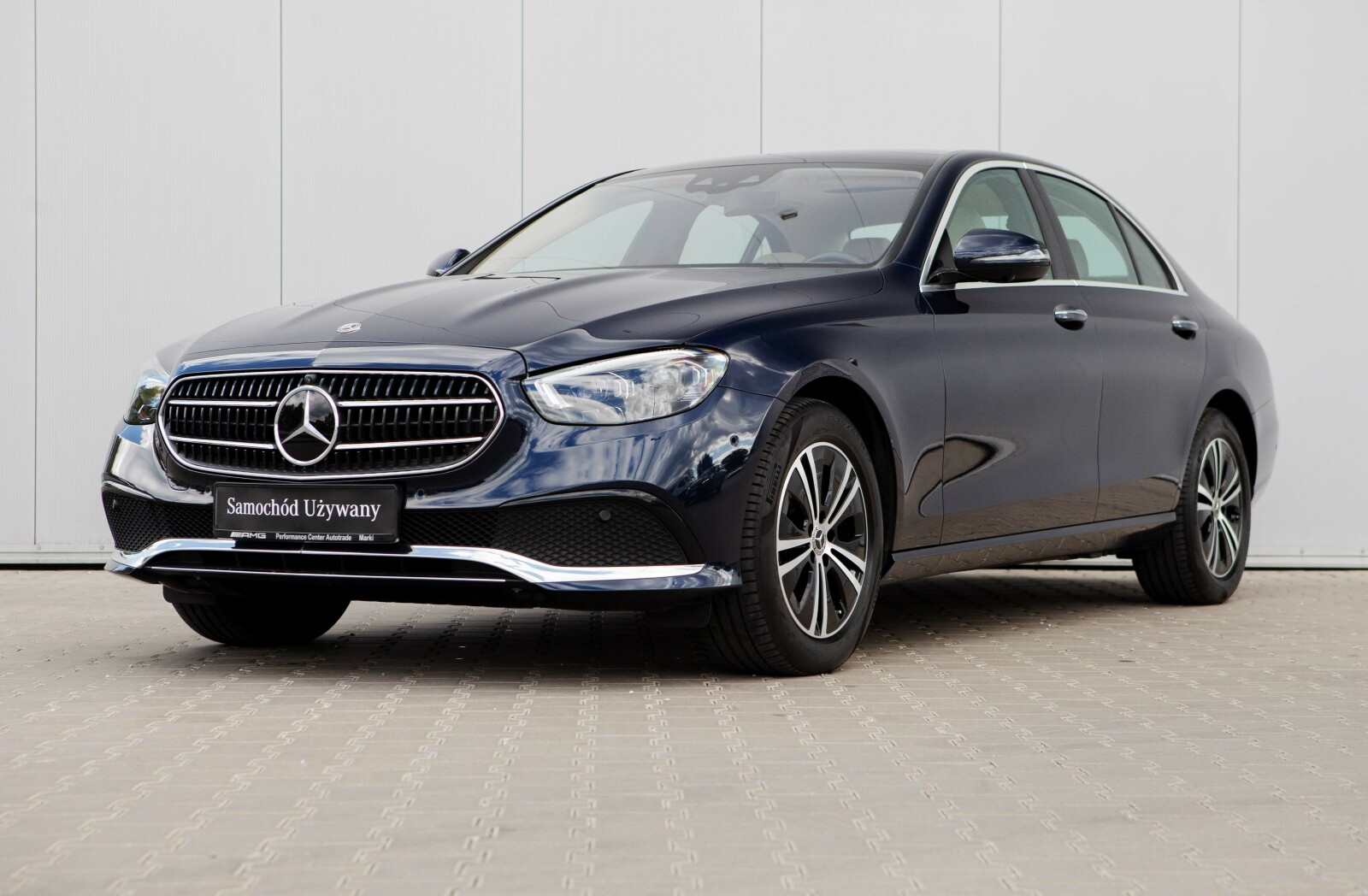 Mercedes-Benz E 200