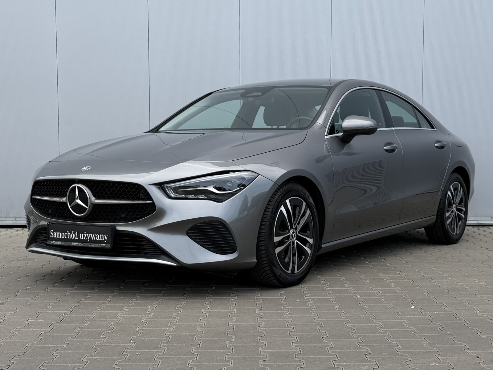 Mercedes-Benz CLA 200