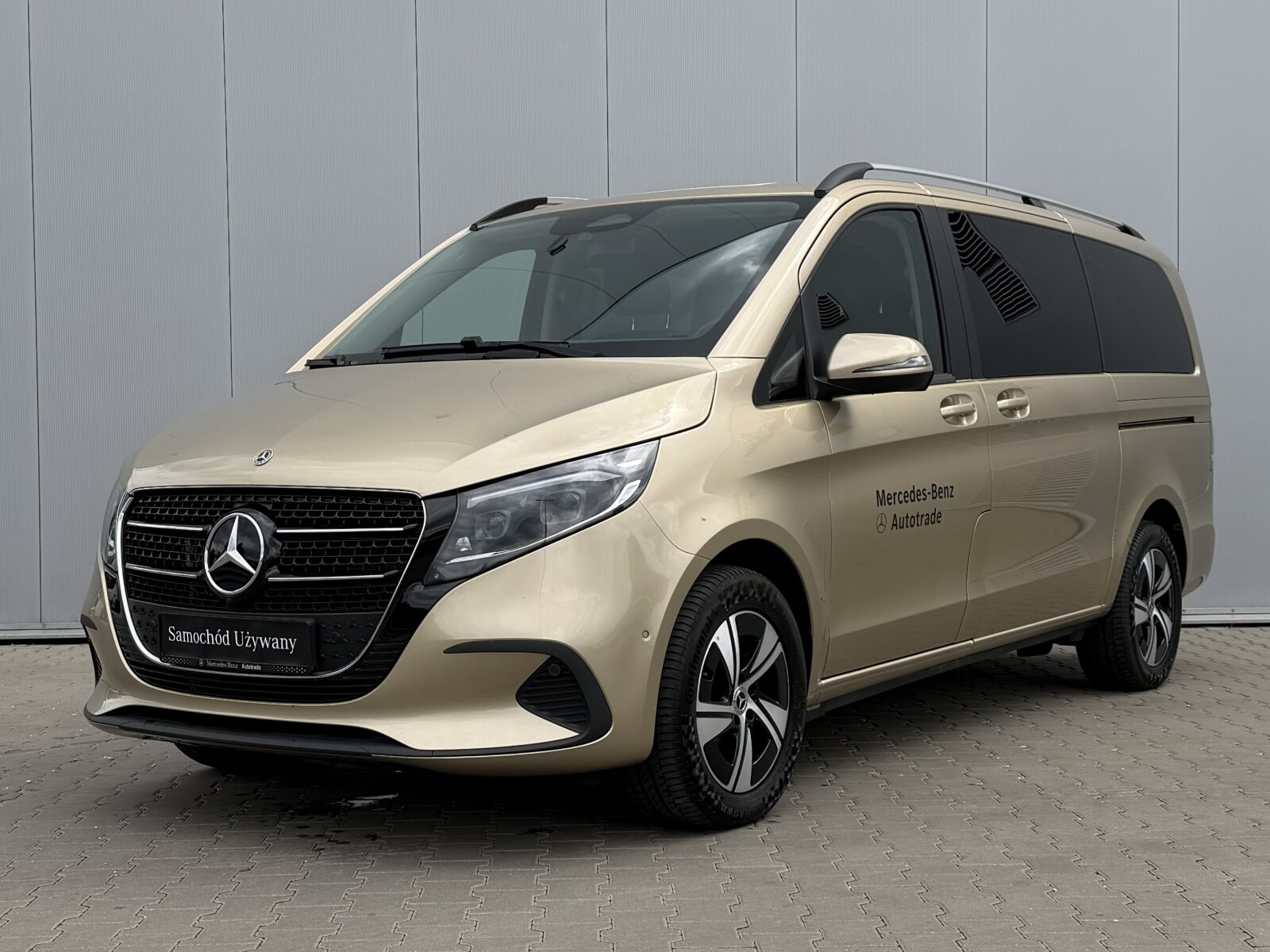 Mercedes-Benz V 250
